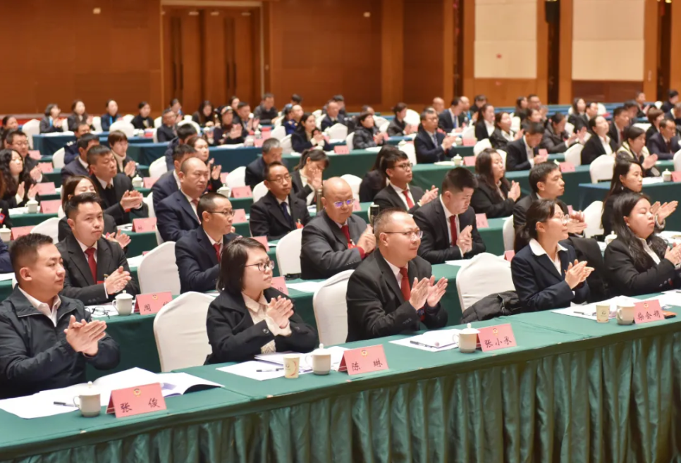 政协第九届兴义市委员会第四次会议开幕(图8)