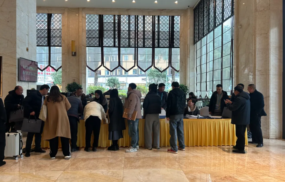为民代言践初心 兴义市人大代表陆续报到(图2)