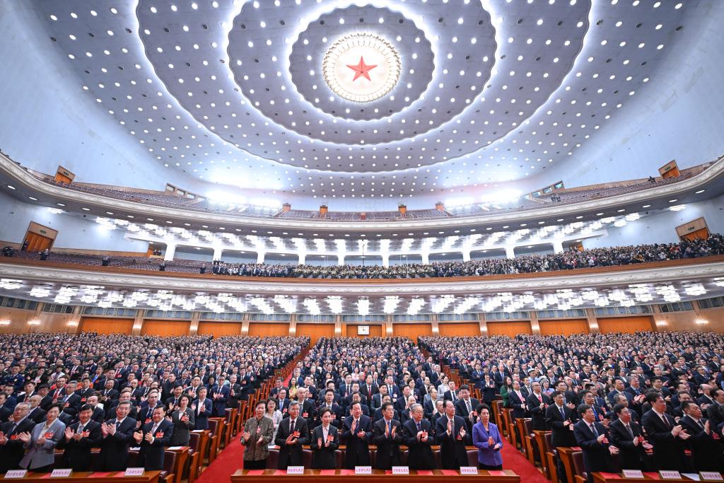 逐梦春天里 同心向未来——十四届全国人大三次会议闭幕侧记(图3)