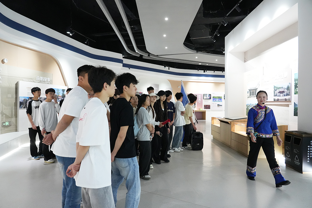 兴义市中等职业学校：推进产教融合培育技能型人才(图2)