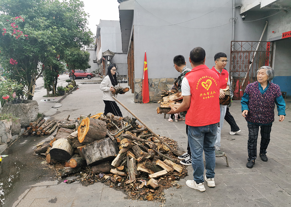 兴义：吹响“两清两改两治理”号角 绘就和美乡村“新画卷”(图1)