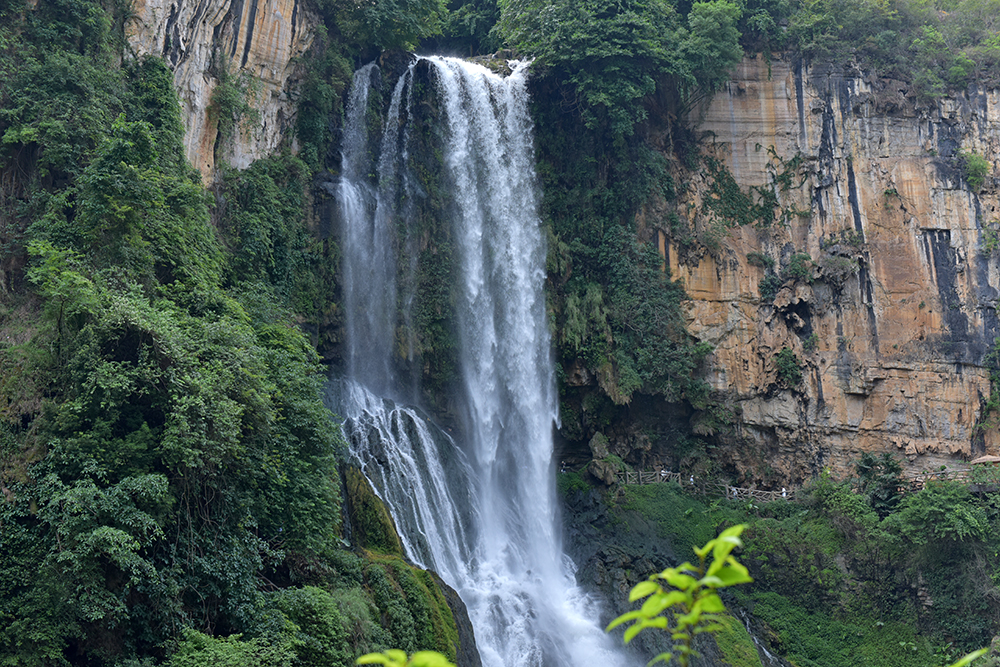 贵州兴义：百瀑争流 马岭河峡谷景区迎来最佳观瀑期(图5)