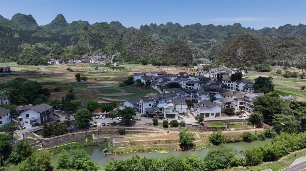 贵州兴义万峰林中寨：乡村振兴绘新景 多元发展引客来(图18)