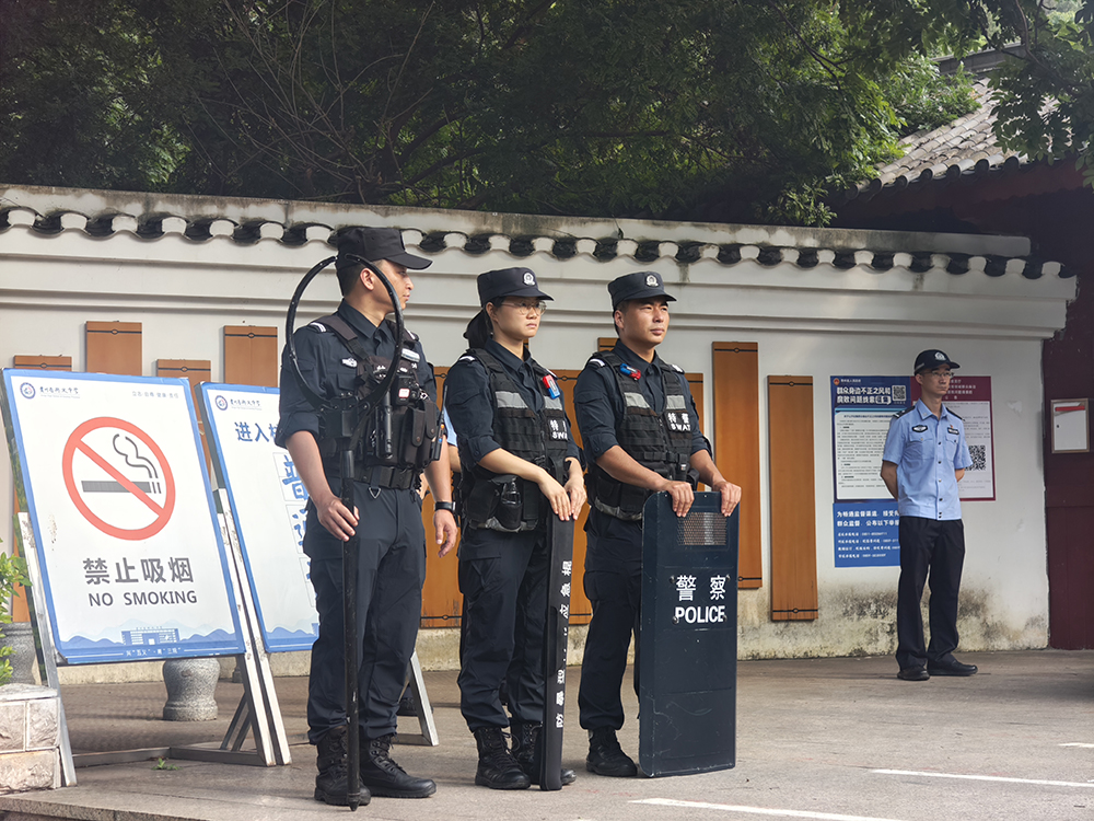 兴义市公安局多举措织密“平安护考网” 全力护航2025年高考(图5)