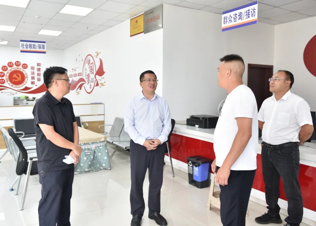 顾先林到部分乡镇（街道）宣讲习近平总书记在贵州考察时的重要讲话精神并调研(图3)