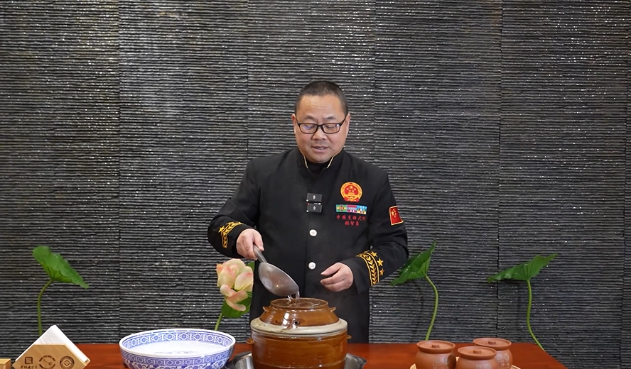 盘兴高铁正式开通 兴义各界热盼“黄金通道”激活发展新动能(图1) 盘兴高铁正式开通 兴义各界热盼“黄金通道”激活发展新动能(图1)