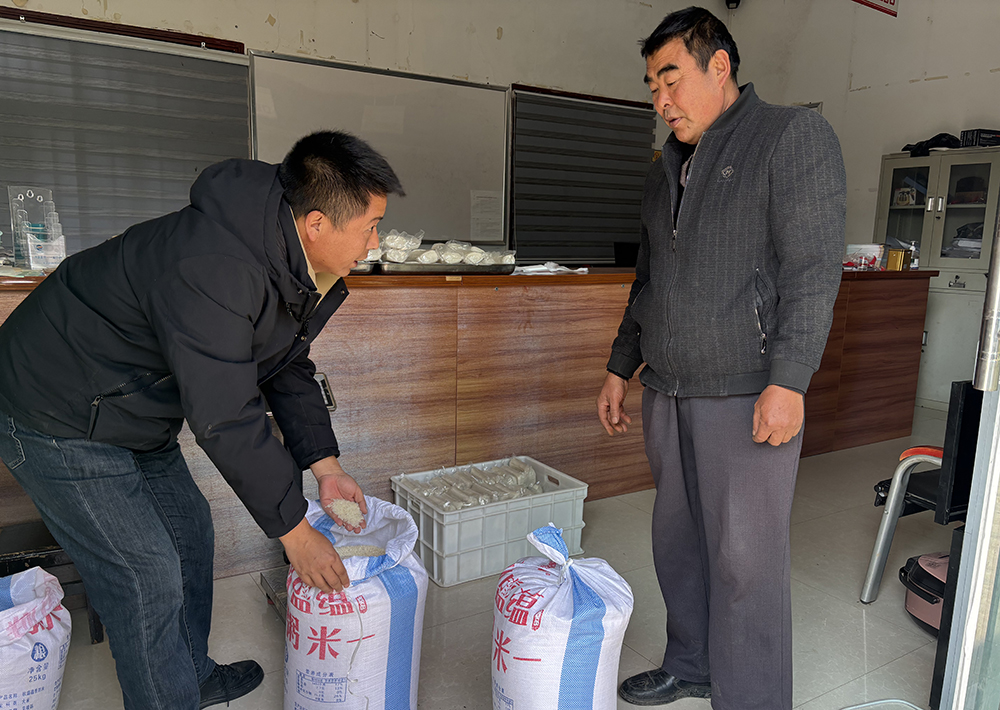 兴义市：人大代表+村支书+村播联盟助力黔货出山(图5)