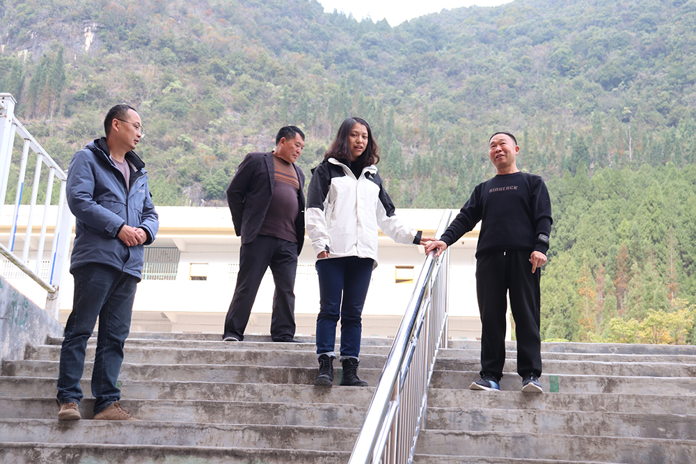 【扎根一线 书记风采】岩峰村“85后”女书记刘苏晓：扎根乡村沃土 用青春热血书写乡村振兴新答卷(图4)