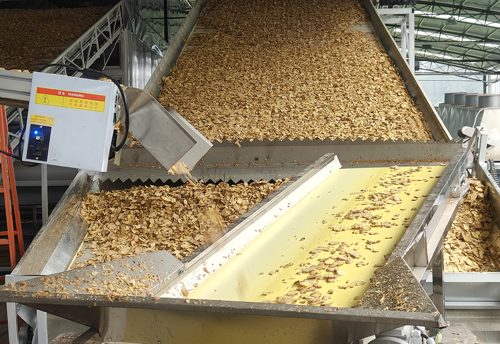 兴义发哈村：日加工鲜姜120吨 远销海外(图3)