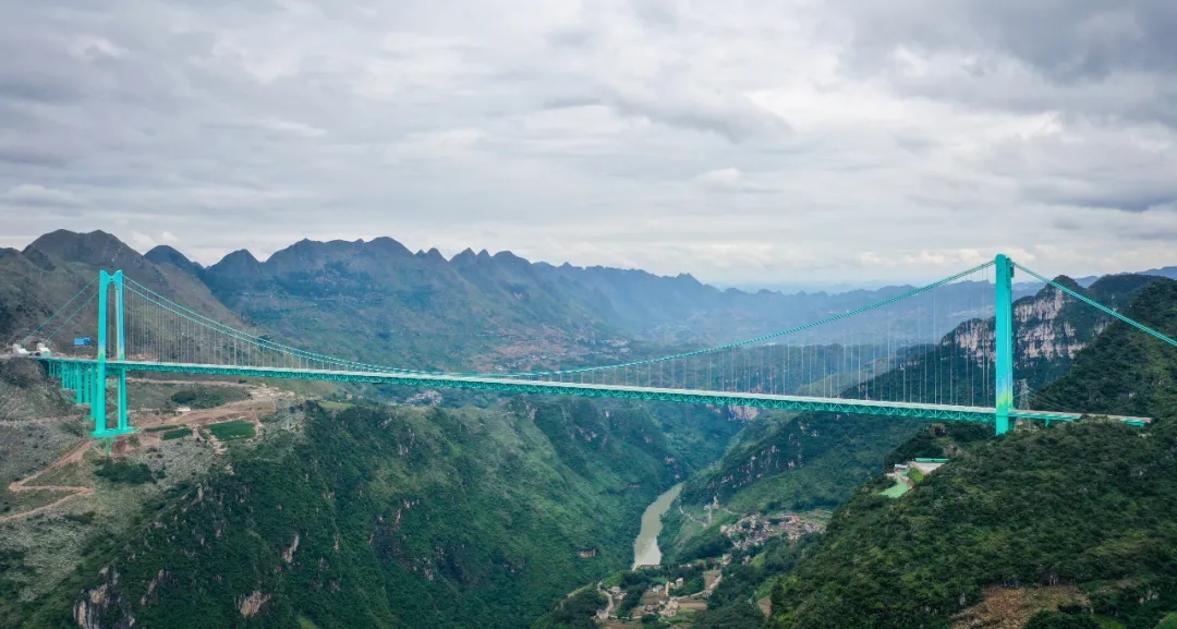 高擎思想旗帜 凝聚奋进力量 || 2025年黔西南州宣传思想文化工作综述(图2)