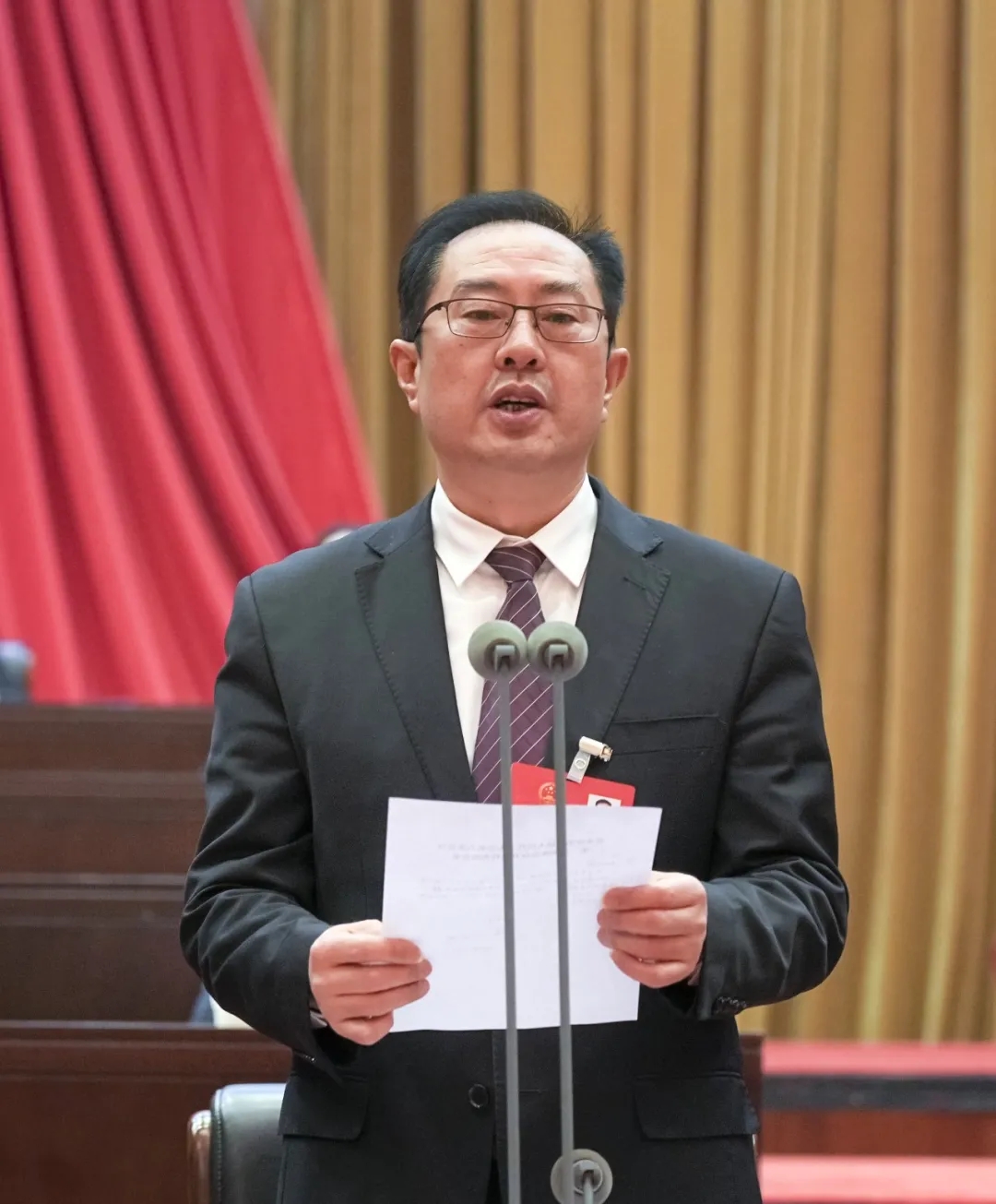 兴义市第九届人民代表大会第六次会议开幕(图3)