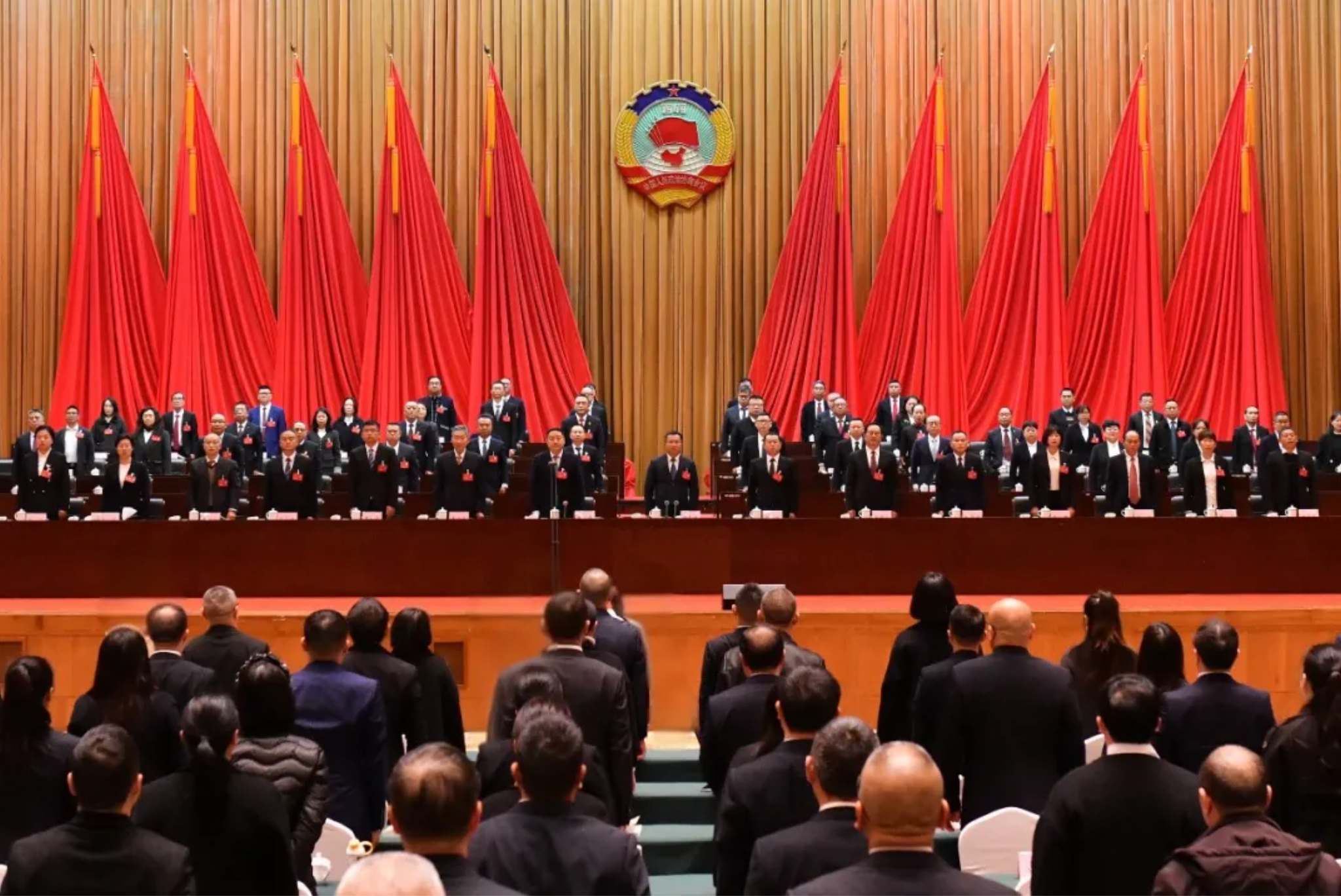 政协第九届兴义市委员会第六次会议胜利闭幕(图2)