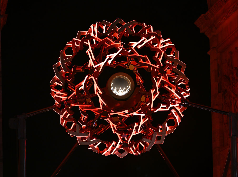 冰雪为桥!解码冬奥会开幕式的文明共生密码(图8) 冰雪为桥!解码冬奥会开幕式的文明共生密码(图8)