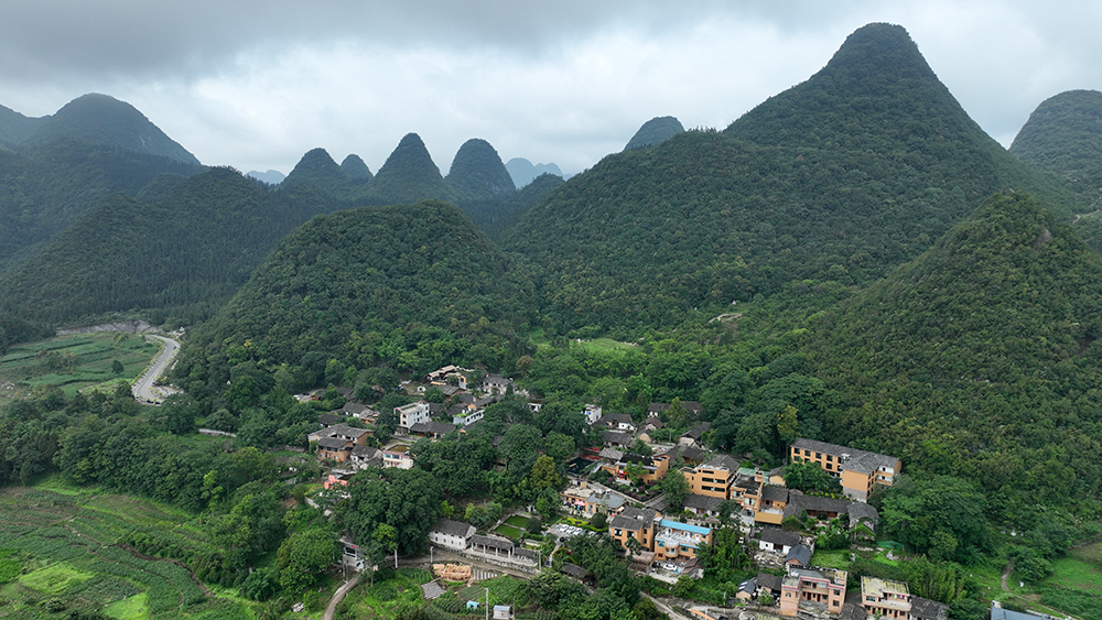 兴义:“文旅体+康养”深度融合 “十四五”绘就文旅高质量发展新篇章(图5) 兴义:“文旅体+康养”深度融合 “十四五”绘就文旅高质量发展新篇章(图5)