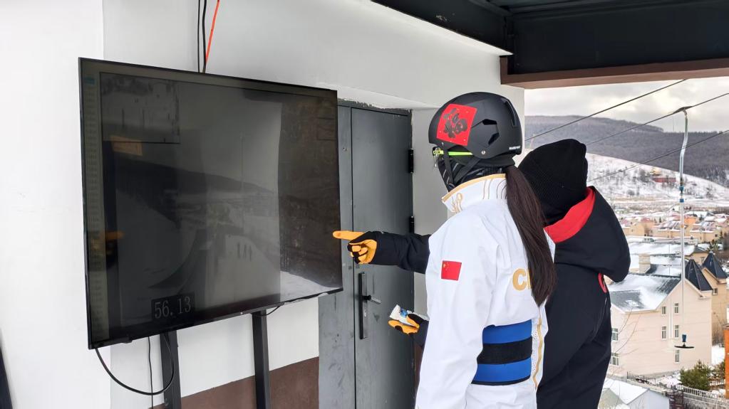 逐梦冰雪启新程——冬奥健儿为体育强国建设注入新活力(图6) 逐梦冰雪启新程——冬奥健儿为体育强国建设注入新活力(图6)