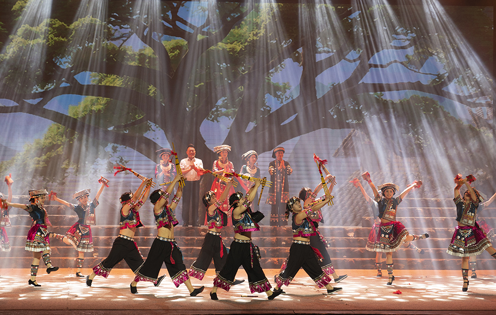 DSC_6122 载誉归来!贵州“村舞”《锦·蓝》公益首演在兴义启幕(图8)