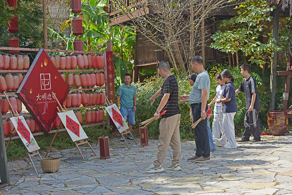 贵州兴义神木营景区：特色活动贺国庆 古风雅韵醉游人(图5)